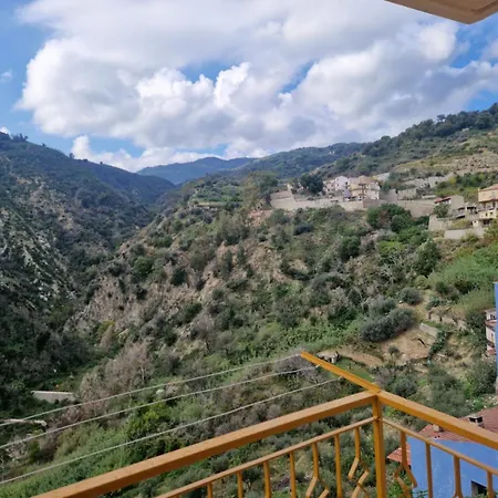 Casa Per Famiglia Con Bambini, Vicino Soverato Apartmán